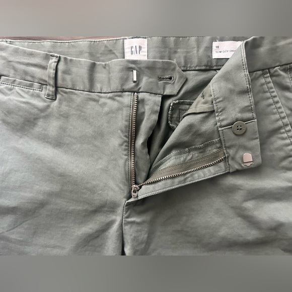 GAP Slim City Crop Pants Women’s Size 10 | Sage Green Chinos - Picture 4 of 6